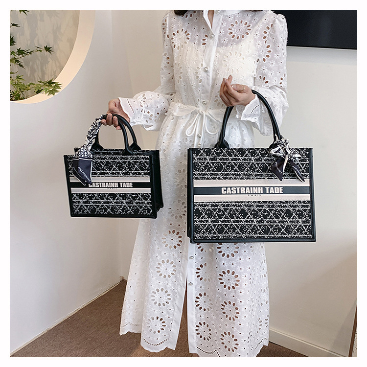 Free shipping 2025 designer Shoulder totes Bags For womans ladies flap printing lady chain square handbag pink women crossbody Underarm tote bag