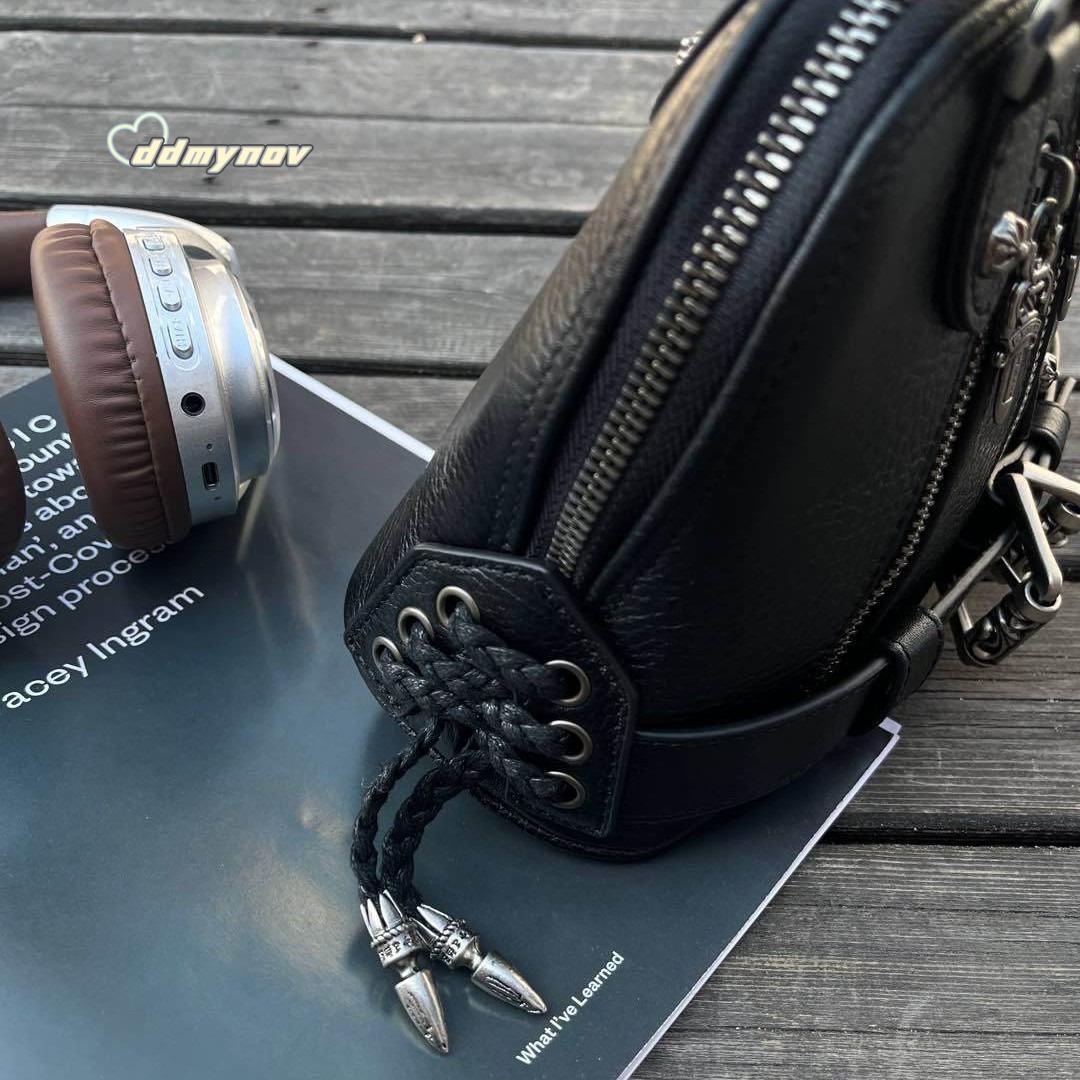 2025 New Motorcycle Shell Large Sword Dark Style Small Trendy Cool Girl Bag First Layer Cowhide Handbag ddmynov