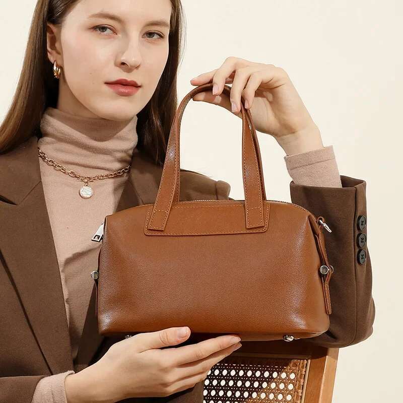High Quality 2025 New Women's Genuine Leather First Layer Cowhide Vintage Boston Shoulder Hand Cross Body Bag 2931