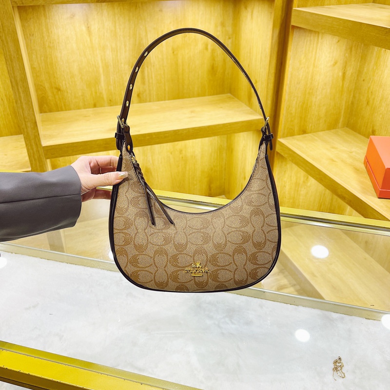 Free shipping 2025 designer women's luxury bag, new fashionable retro crossbody bag, armpit bag, shoulder bag black