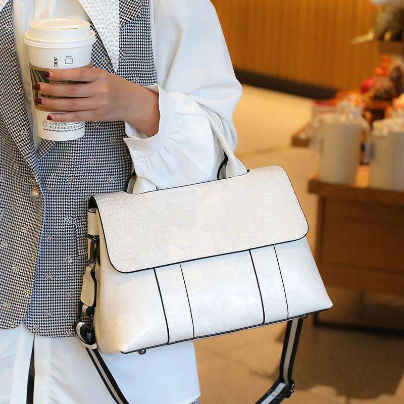 Design Women's Shoulder Crocodile Print Cow Leather Large Capacity Tote Fashion Handbag Crossbody Bag For Women