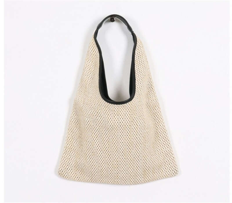 Niche Design INS Style Spring Summer New Woven Shoulder 2023 Trendy Beach Vacation Fashion Straw Bag