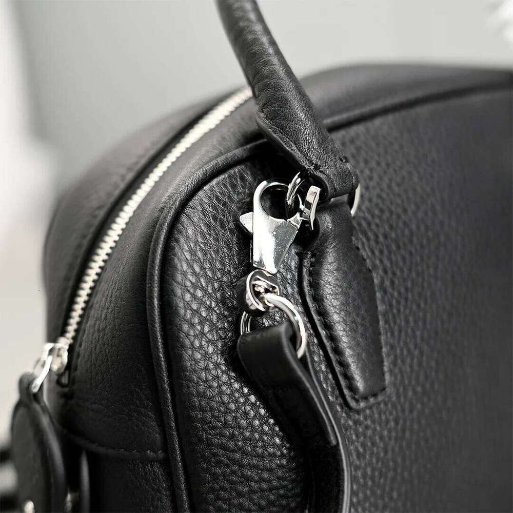 26Cm Genuine Leather Handbag With Top Layer Cowhide New Women Shoulder Crossbody Bag Versatile Commuting Soft Texture