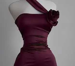 A long slit dress for elegant ladies figure-hugging waist-cinching and slimming red long XJ250610