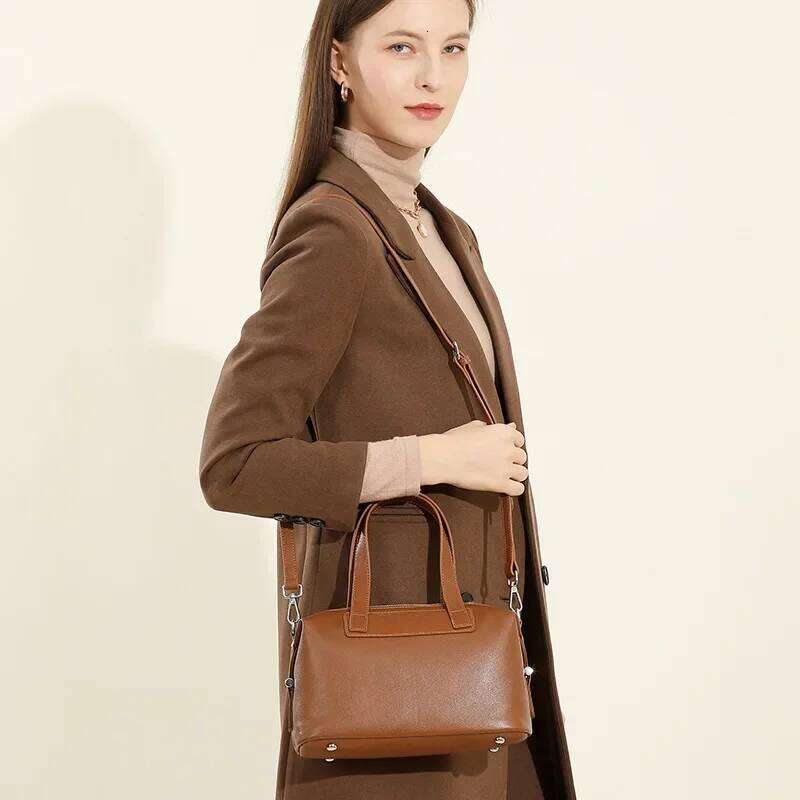 High Quality 2025 New Women's Genuine Leather First Layer Cowhide Vintage Boston Shoulder Hand Cross Body Bag 2931