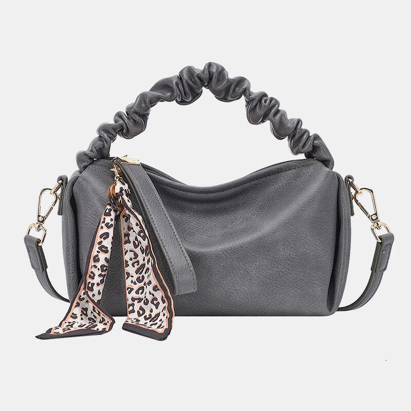 Women's Handbag Simple Fashion Leopard Print Pleated Shoulder Street Trend Daily Matching Crossbody Bag