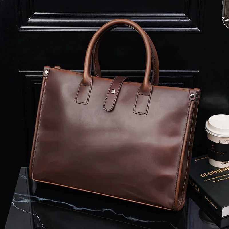 Retro Briefcase Men Handbags Shoulder Bags Business File Crossbody Bag Luxury Leather Mens Briefcase Large Capacity Laptop Bags W250610