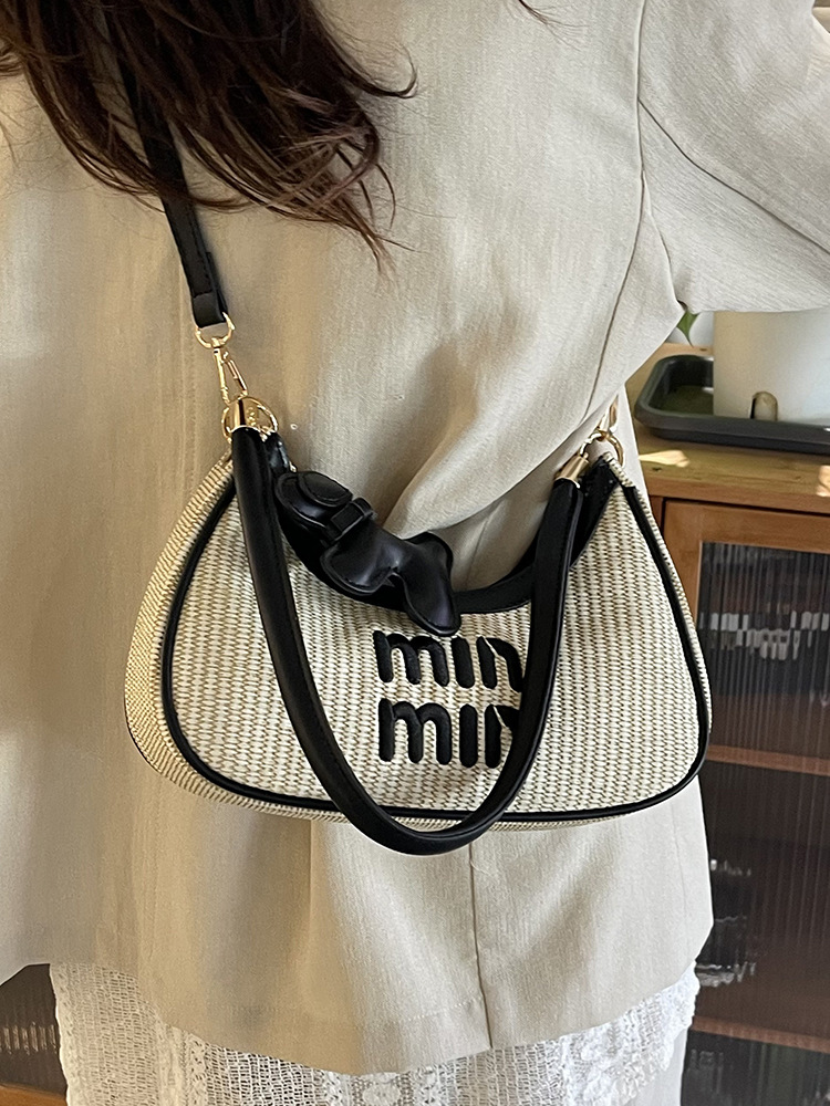 designer bag woven crescent-shaped underarm bag for women 2025 versatile letter single-shoulder crossbody bag crescent-shaped bag free shipping