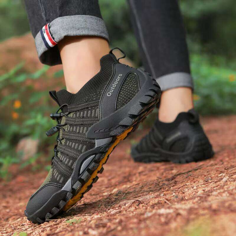 New Outdoor Flying Weave Men Tracing Creek Mountaineering and Hiking Unisex Shoes