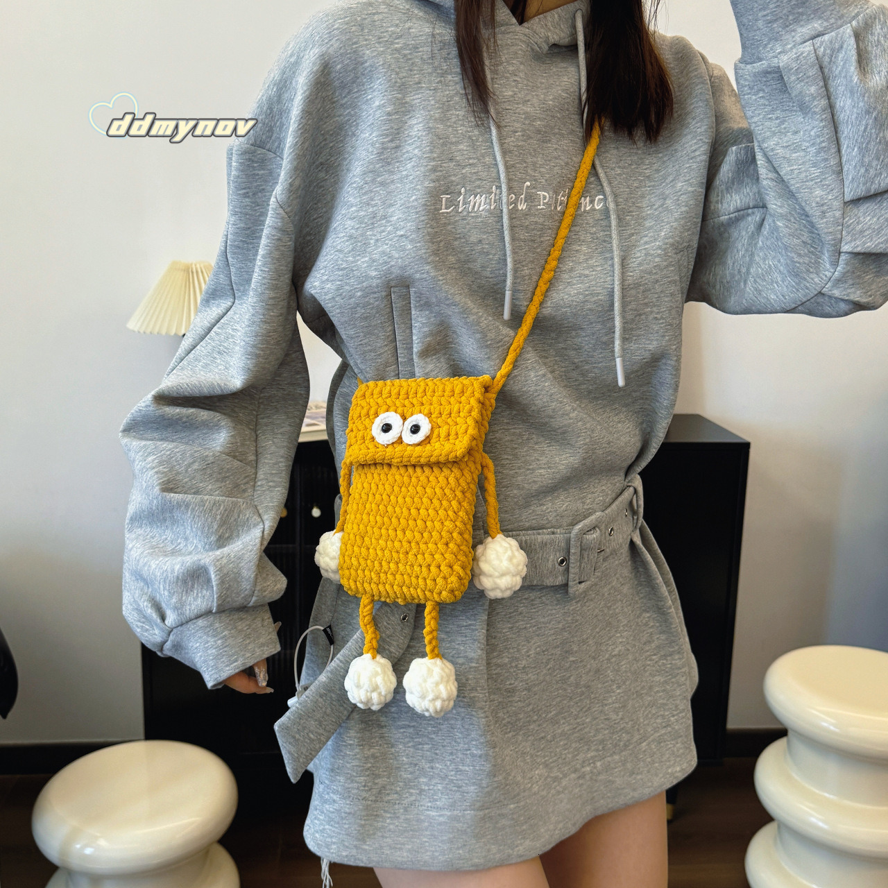 Autumn New Small Women's Phone Blue Knitted Cartoon Personality Plush Crossbody Trendy Bag ddmynov