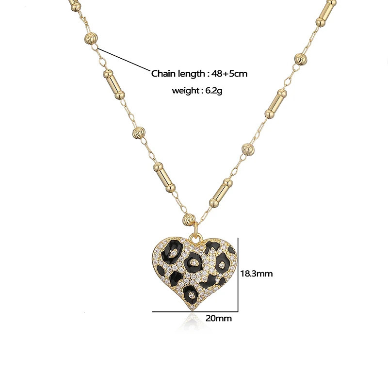 HECHENGCute Leopard Pattern Heart Shaped Womens Pendant Necklace 18K Golden Plated with Sparkling Zircon Womens Jewelry 250609