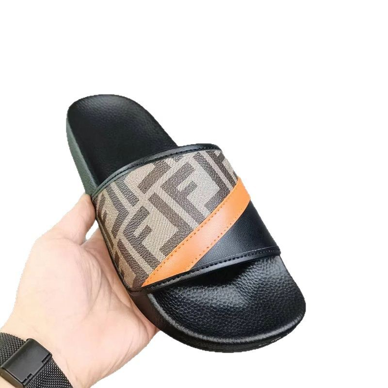 hot free shipping Designer Shoes for woman and men outdoor summer slippers sport beach shoes fashion classic Scuffs brown