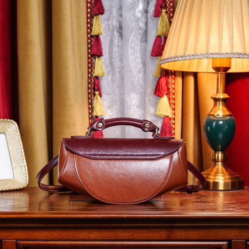 New Genuine Leather Texture Small Boat Smooth Sailing First Layer Cowhide Crossbody Niche Versatile Handbag Shoulder Bag