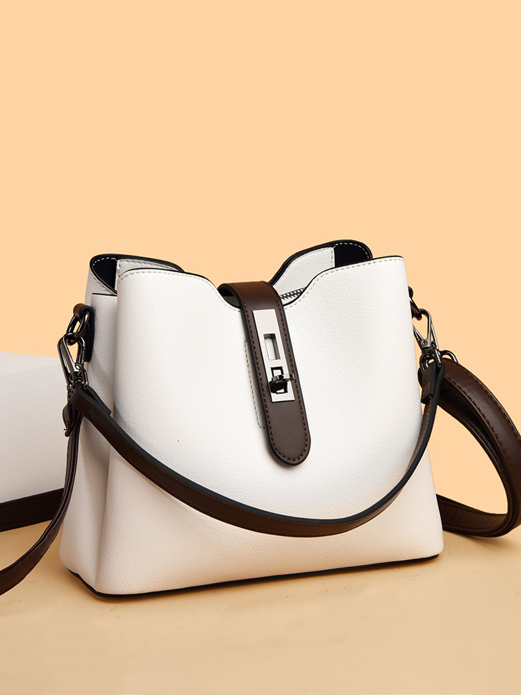 free shipping Genuine Leather Bag 2024 designer New Fashion Bucket Mom Crossbody Luxury Bag Simple Shoulder Strap Soft Leather Women's Bag