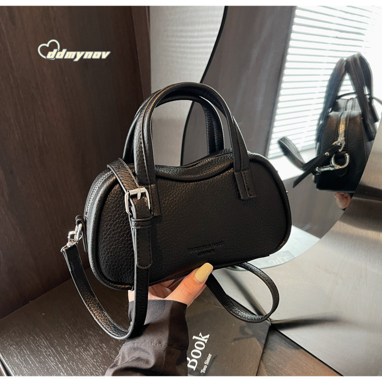 Handheld Small Square for Women 2025 Autumn New Ins Simple Fashion Single Shoulder High-end Crossbody Bag ddmynov