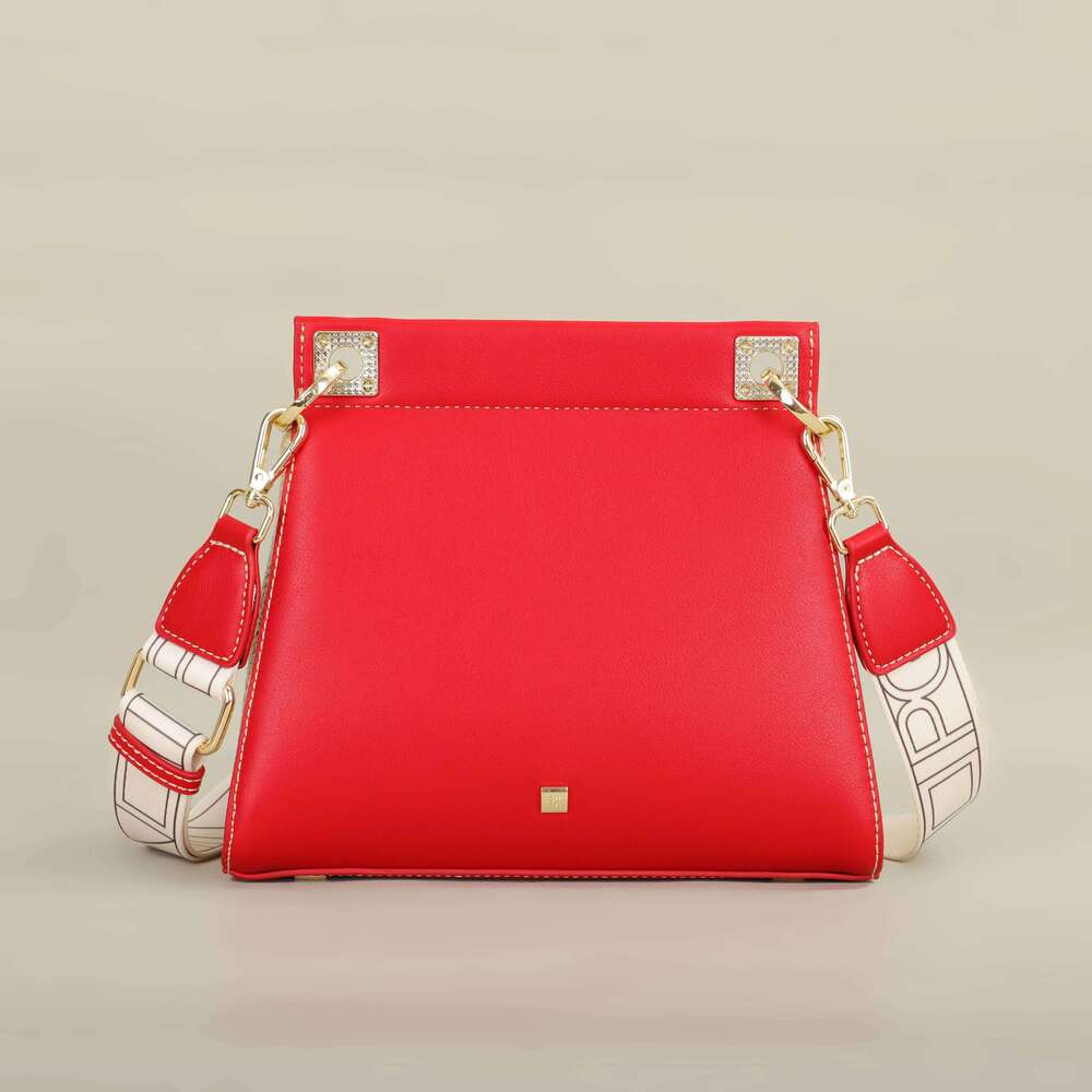PATSY PG GARIS Fashionable and Design High-end fashion versatile casual new women's classic handbag