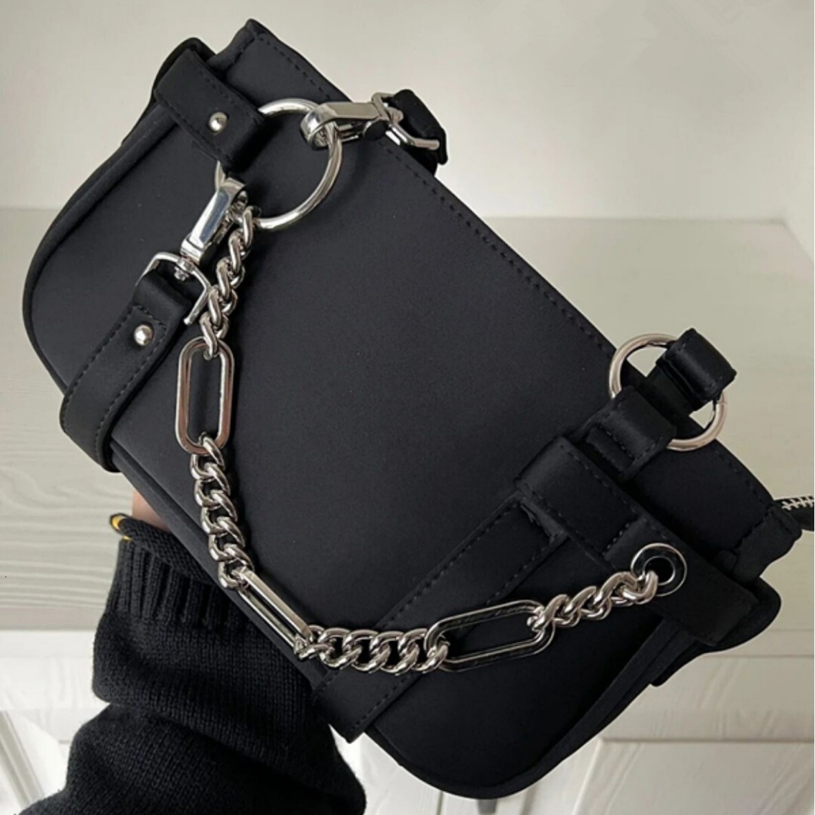 Free Shipping 2025 New Designer Bag Outdoor Beach Bag For Asia UR Women's Bag High-end Single Shoulder Handbag