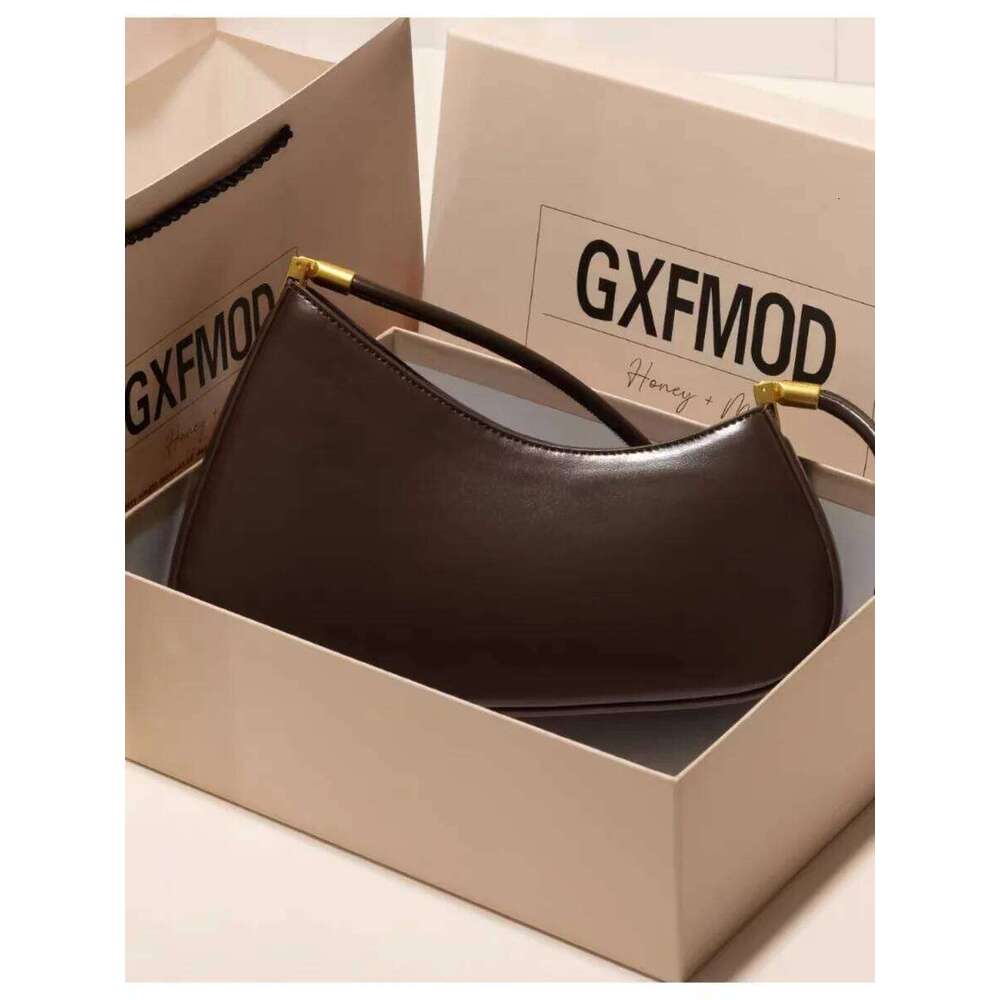2024 New Classic Vintage women's handbag Designer High quality leather Women's Banquet Clutch underarm bag