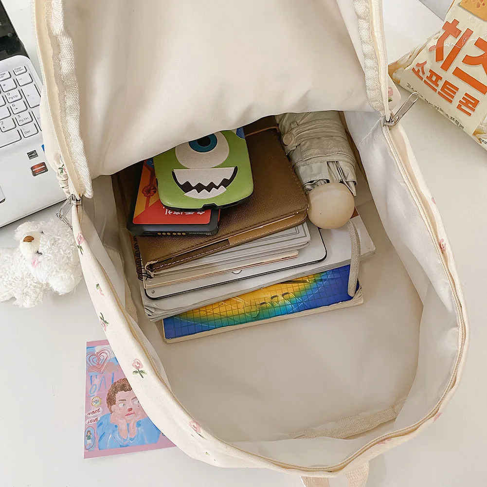 Floral Prints Backpack with Pendant Girls College Large Capacity Students Bookbag School Fashion 250604z