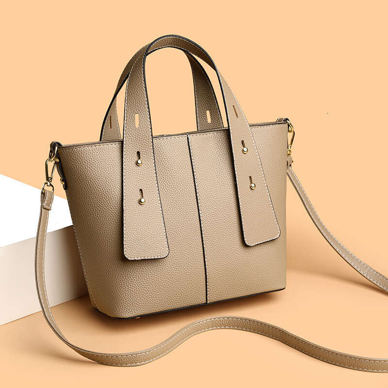 2025 Trendy Textured Women's Niche Wide Strap Handbag Crossbody Fashion Versatile Shoulder Bag