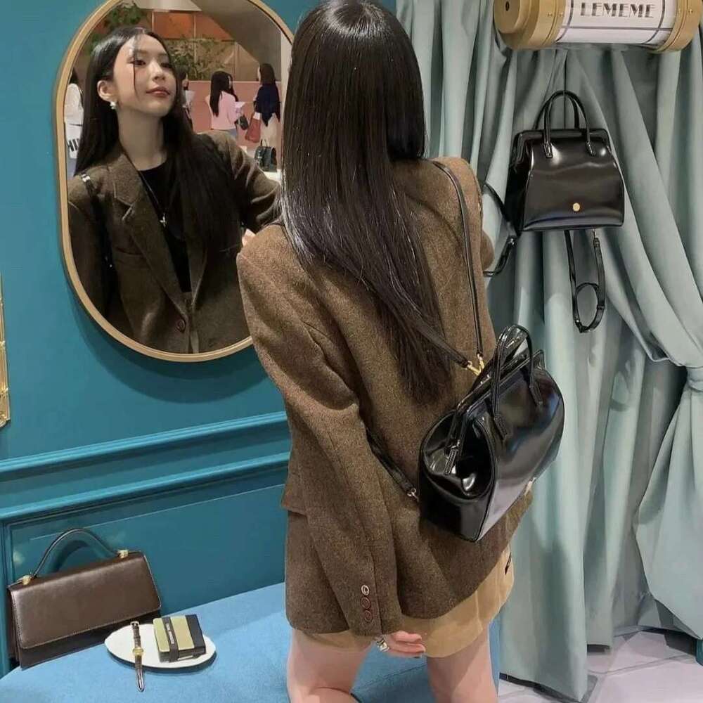 Korean Vintage Oil Leather Instrendy Niche Same Lememe Double Shoulder Backpack Handbag High-End Feel Women's Bag