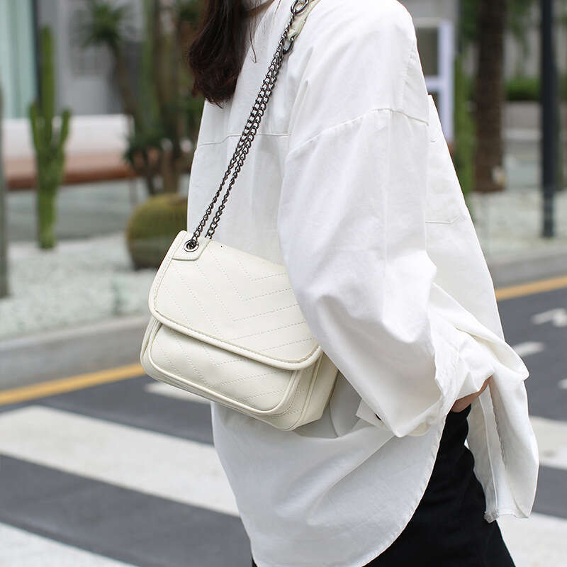 2025 New Fashion Versatile Wandering High-end Chain Trendy Messenger Single Shoulder Crossbody Bag for Women