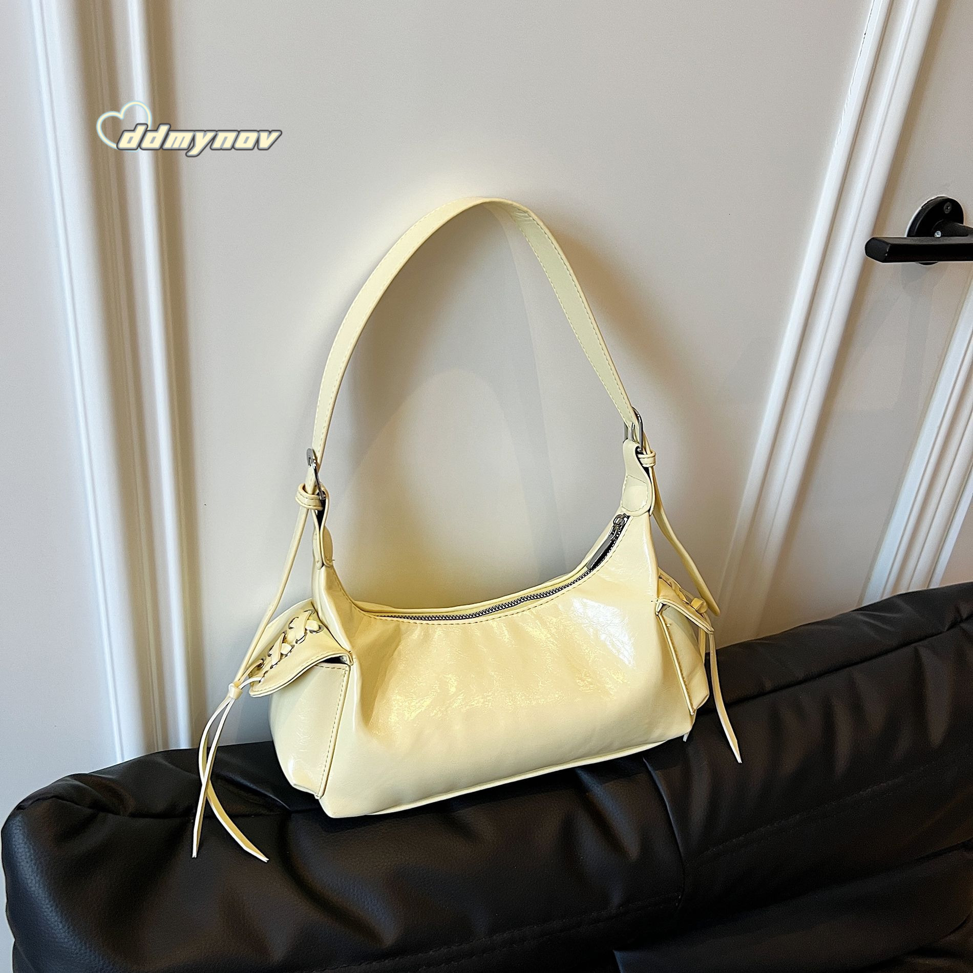 Underarm Commuter New Style Bags Hot Girl Motorcycle Shoulder Korean Fashion Trendy Women's Bag ddmynov