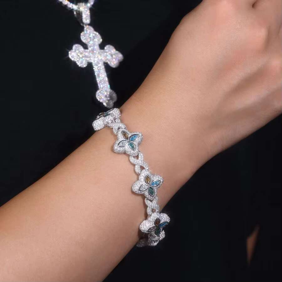 Fashionable 925 Silver Chain Bracelet with Moissanite Four-Leaf Clover Design - Stylish Hip Hop Gift for Birthdays Unisex