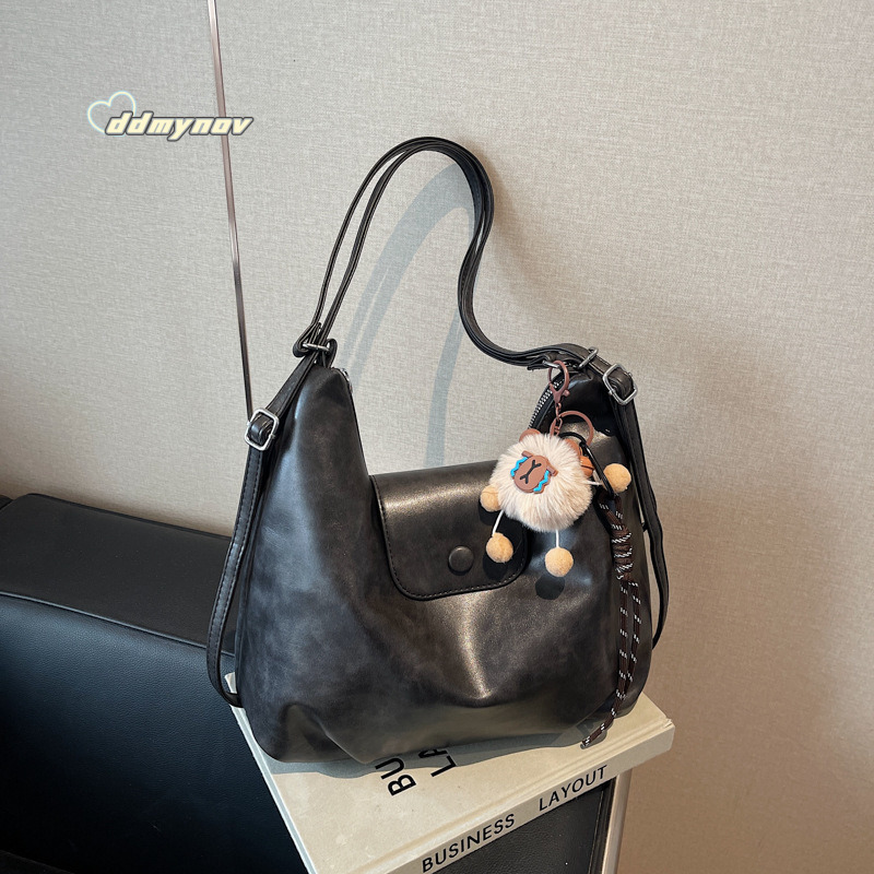 Tote 2024 New Women's Large Capacity Crossbody Versatile Commuter Backpack Niche Design Shoulder Bag ddmynov