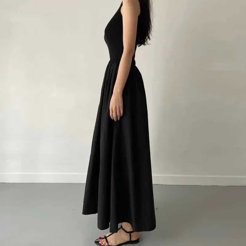 New Summer Simple Elegant Black Long Dresses For Women Round Neck Sleeveless High Waist Temperament Female Fashion Style Dress XJ250610