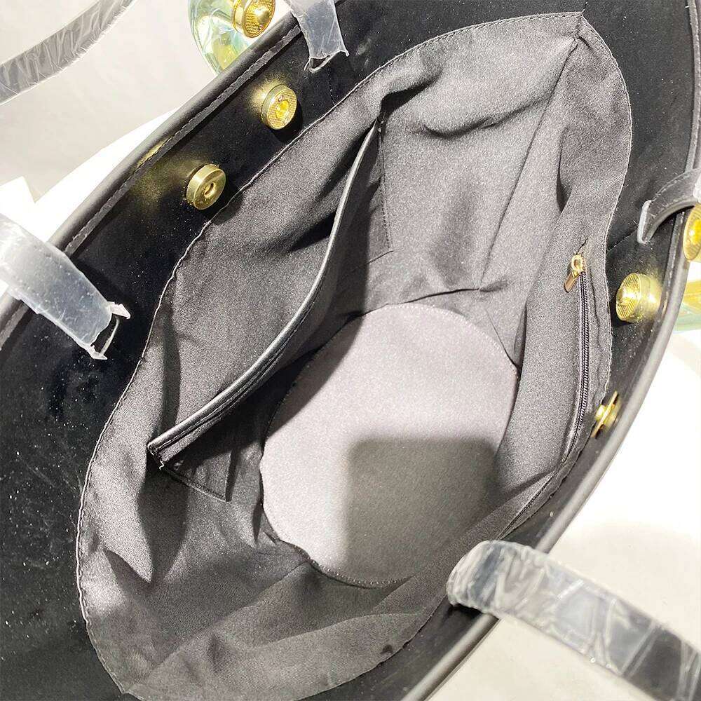 Designer Bag Large Capacity Tote For Women Designer Straw Woven Bucket Bag Metal Buckle Decoration Top Handbag And Purse