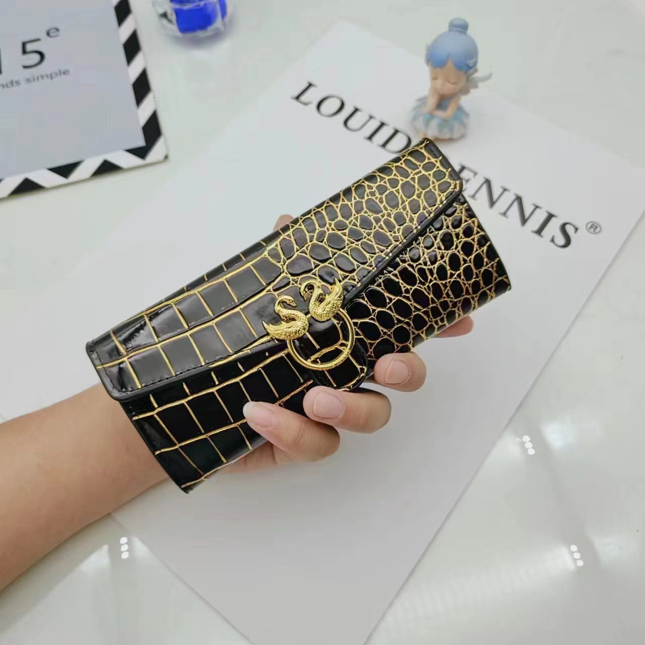Free Shipping 2025 New Designer Bag Long Soft Leather Wallet Fashionable And Simple Multi Card Slot Card Bag Large Capacity Zero Wallet Exquisite And 