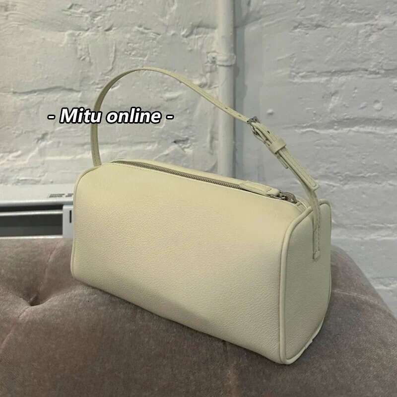 90s Pencil Case Cylinder Minimalist Mini Crossbody Underarm Handheld Pen Holder Bag 2025 Autumn Winter