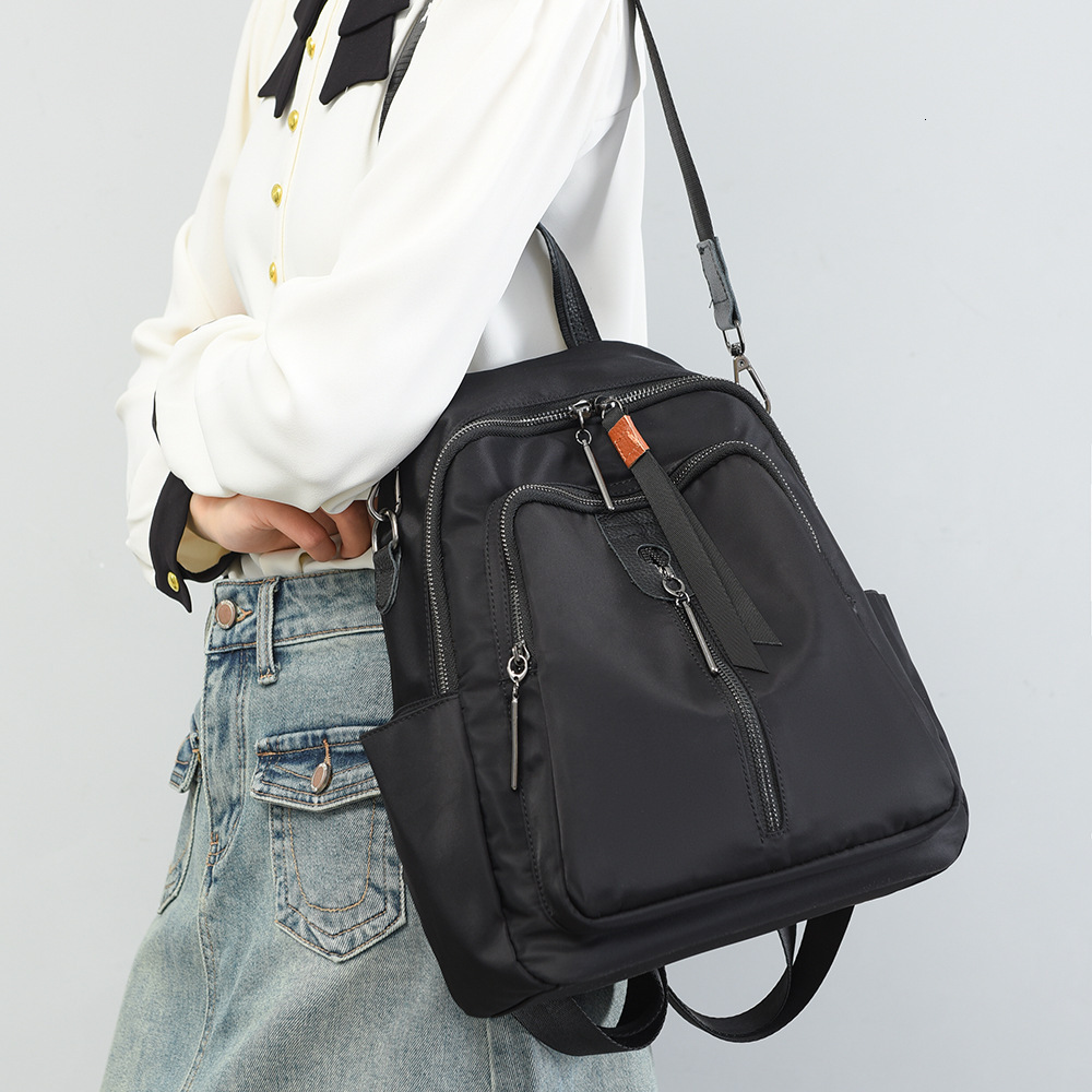 High-Quality Women's New Fashion Simple Travel Large Capacity Lightweight Waterproof Outdoor Backpack