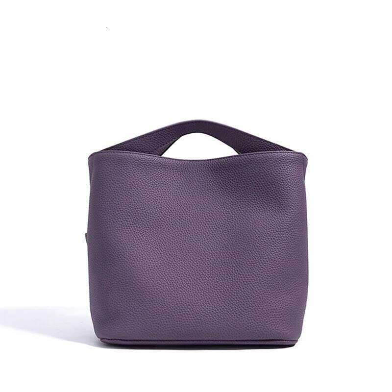 In summer of 2025, the new top cowhide large-capacity fashion handbag Joker bucket shoulder slung bag