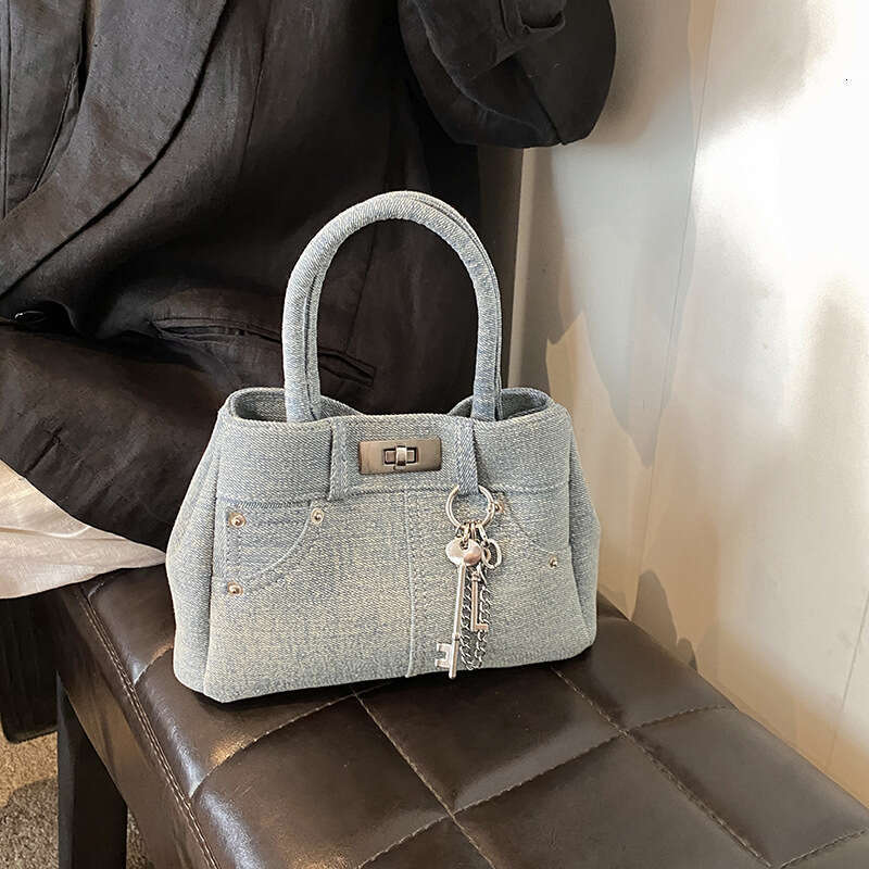 Fashion Trend Denim Handbag For Women 2025 New Lock Small Shoulder Simple Casual Personality Crossbody Bag