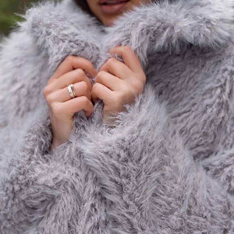 Neo Mint Winter 2024 Exclusive Lapel Collar Long Teddy Jacket Coat Women Chic Brand Fashion Cozy Padded Faux Fur Coats Outerwear