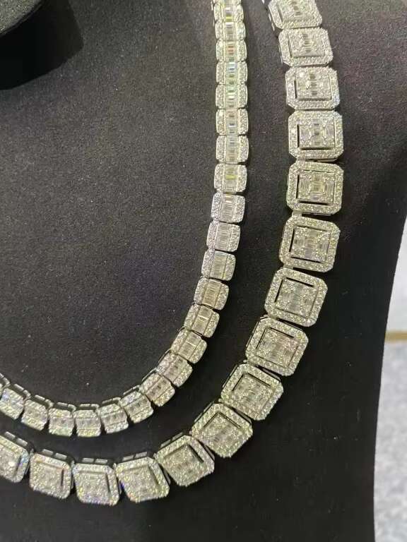 OACOCA New Mens and Womens Square Necklace Sier Baguette Dia VVS Moissanite Cuban Chain