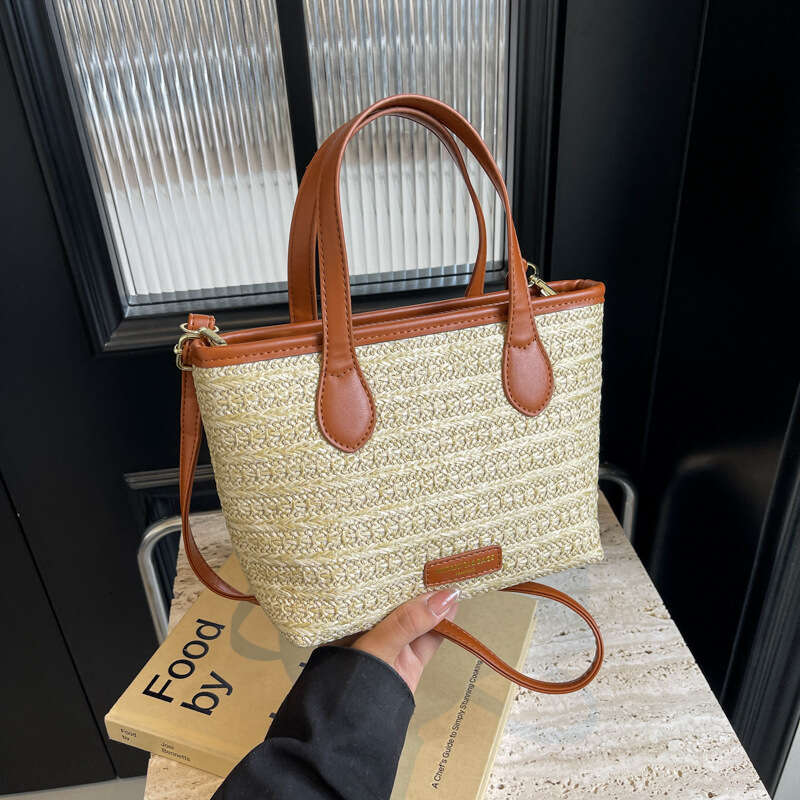 Beach Woven Bucket for Women 2024 New Fashion Trendy Straw Stylish Versatile Simple Shoulder Bag GUHUISHU