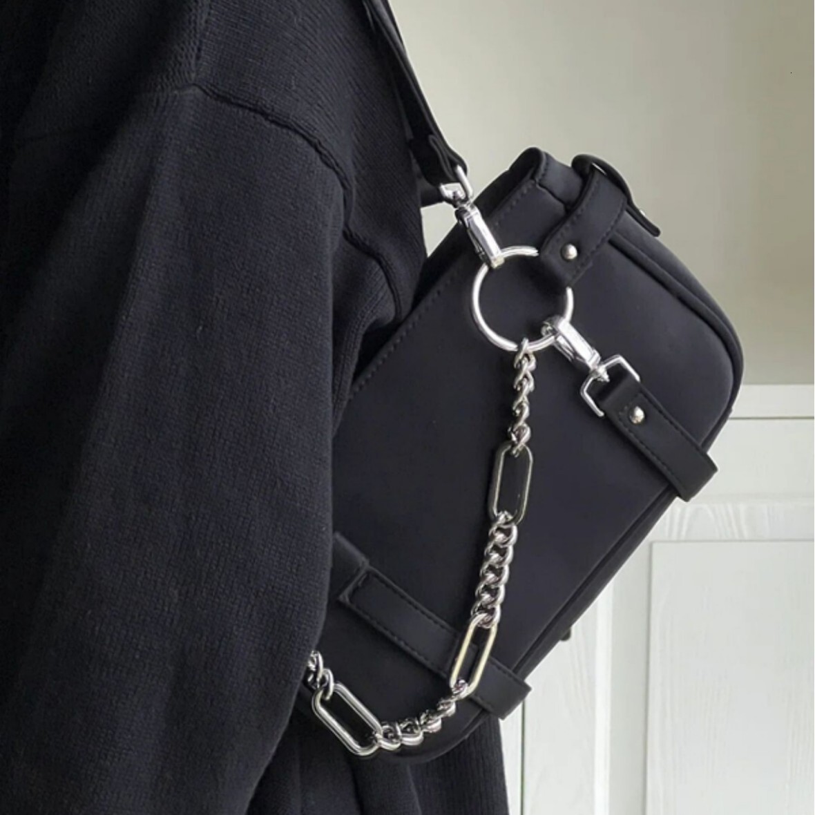 Free Shipping 2025 New Designer Bag Outdoor Beach Bag For Asia UR Women's Bag High-end Single Shoulder Handbag