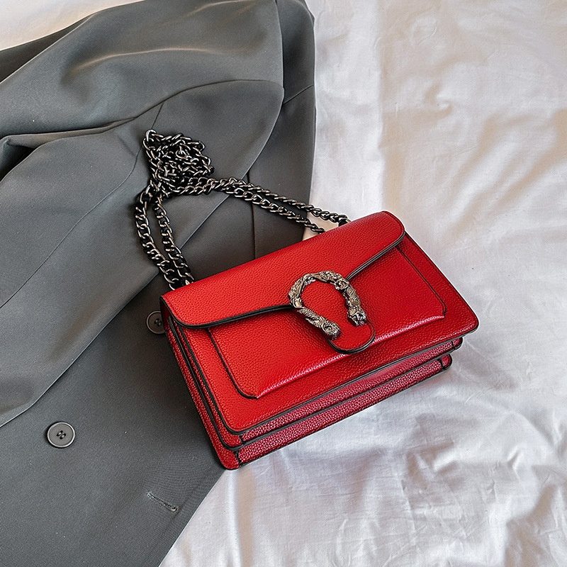 Free shipping 2025 designer women's luxury fashion new chain shoulder crossbody bag Korean version black brown
