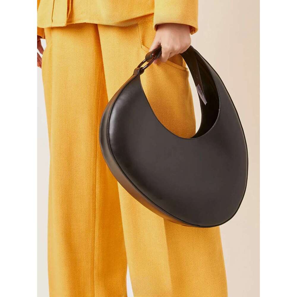 Designer Luxury Designer Half Moon 2025 Spring New Fashion Personality Versatile Oval Women's Handbags Single Shoulder Armpit Bag