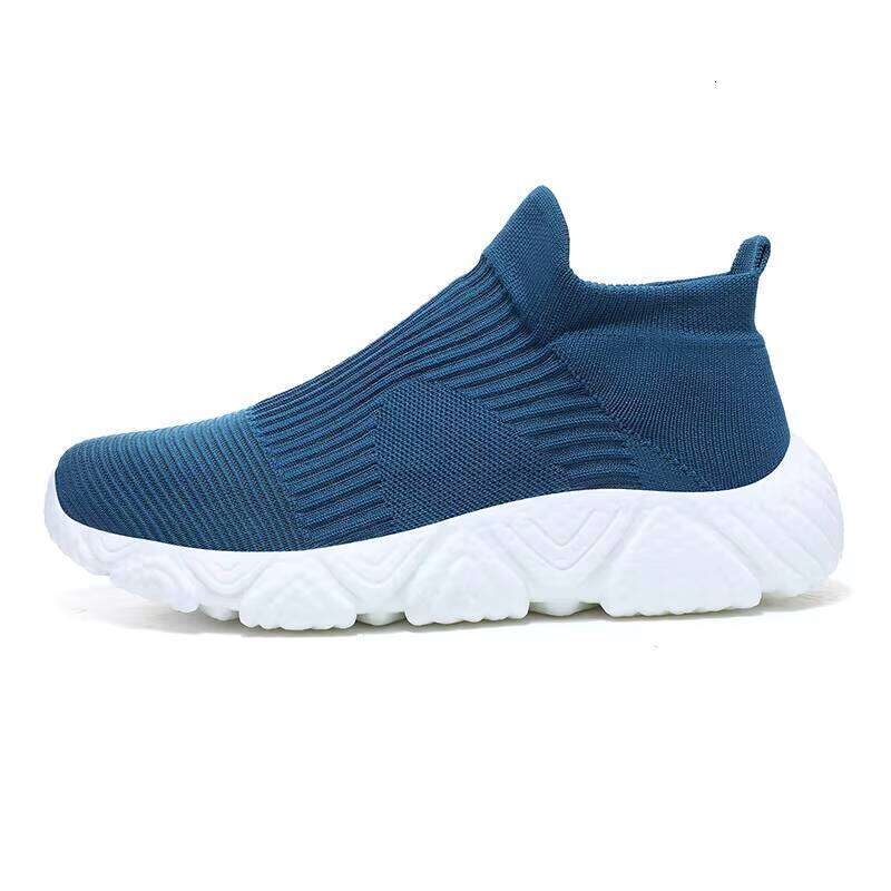 Oversize New Ultralight Couple Breathable Casual Shoes Sneakers