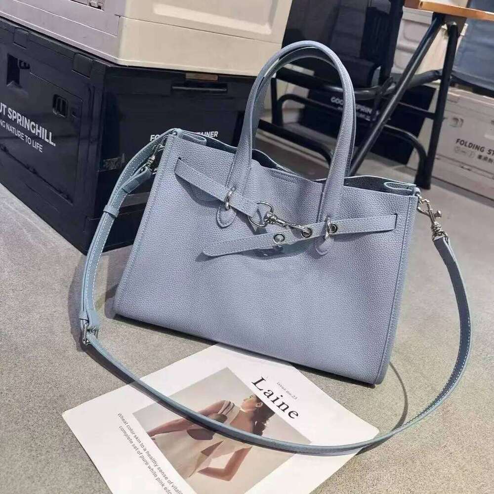 High Quality Genuine Leather Commuter 2025 New Fashion Shoulder Crossbody Bucket Bag Women A Large Handbag