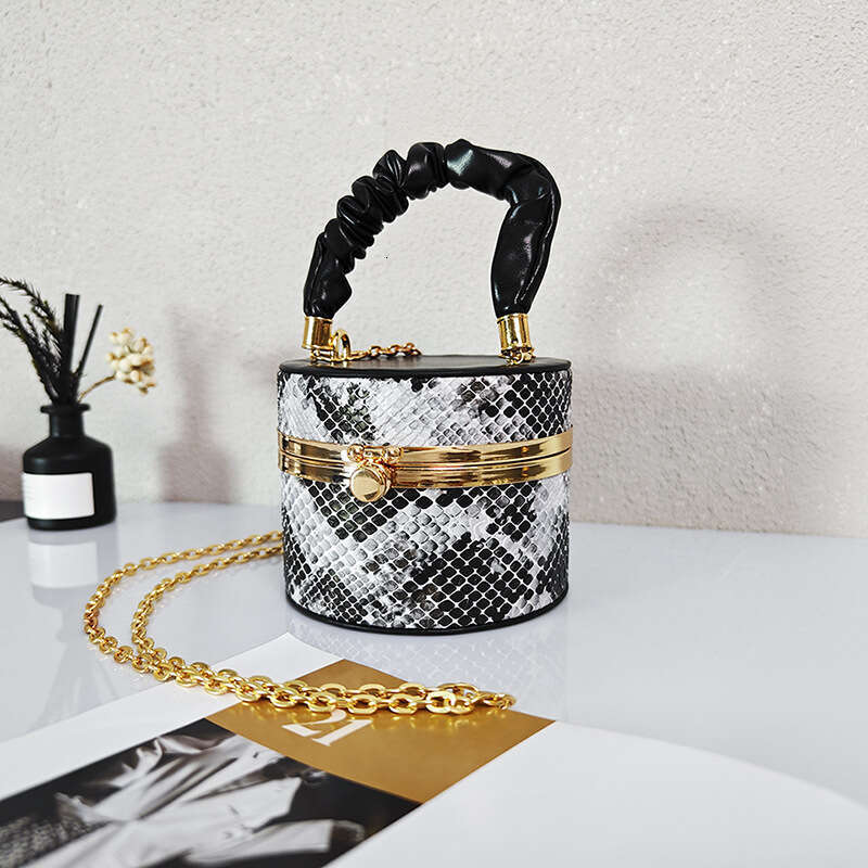 2024 New Fashion Pleated Handbag Box Snake Pattern Small Textured Chain Shoulder Crossbody Bag GUHUISHU