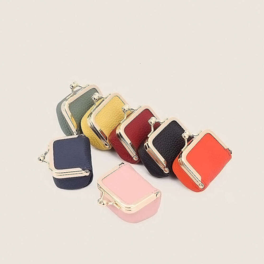 2025 New Genuine Leather Compact Jewelry Mini Ring Necklace Earrings Clasp Bag Simple Storage Coin Purse