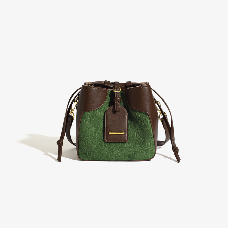 Free Shipping Women's Bag Summer Designer Bags New Fashion High-end Matte Shoulder Crossbody Bag Luxury Retro Versatile Niche Bucket Bag