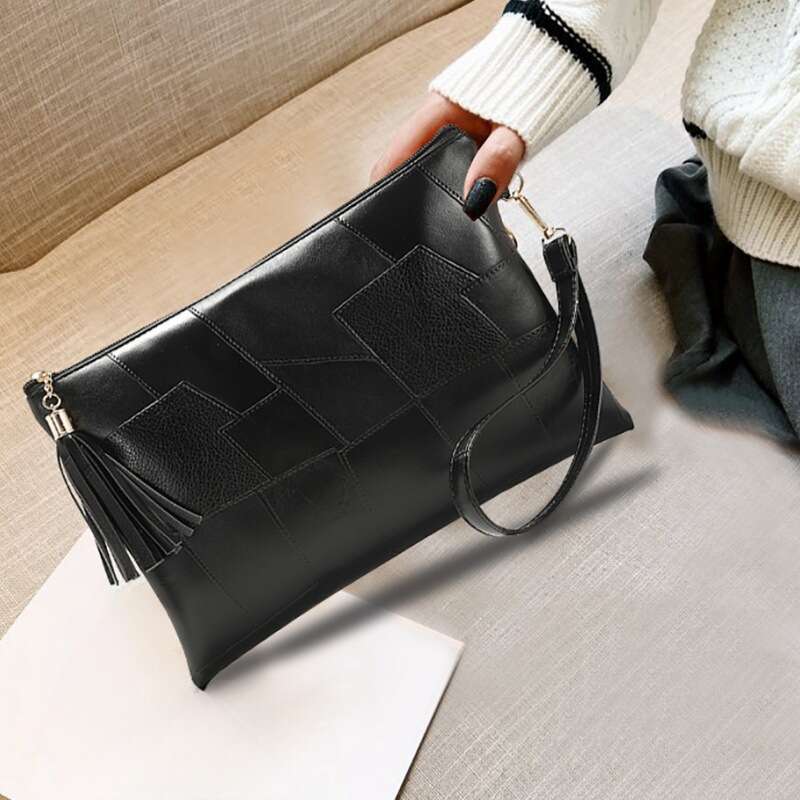 2025 Autumn Winter New Design Underarm Textured Clutch Evening Bag Women Tassel