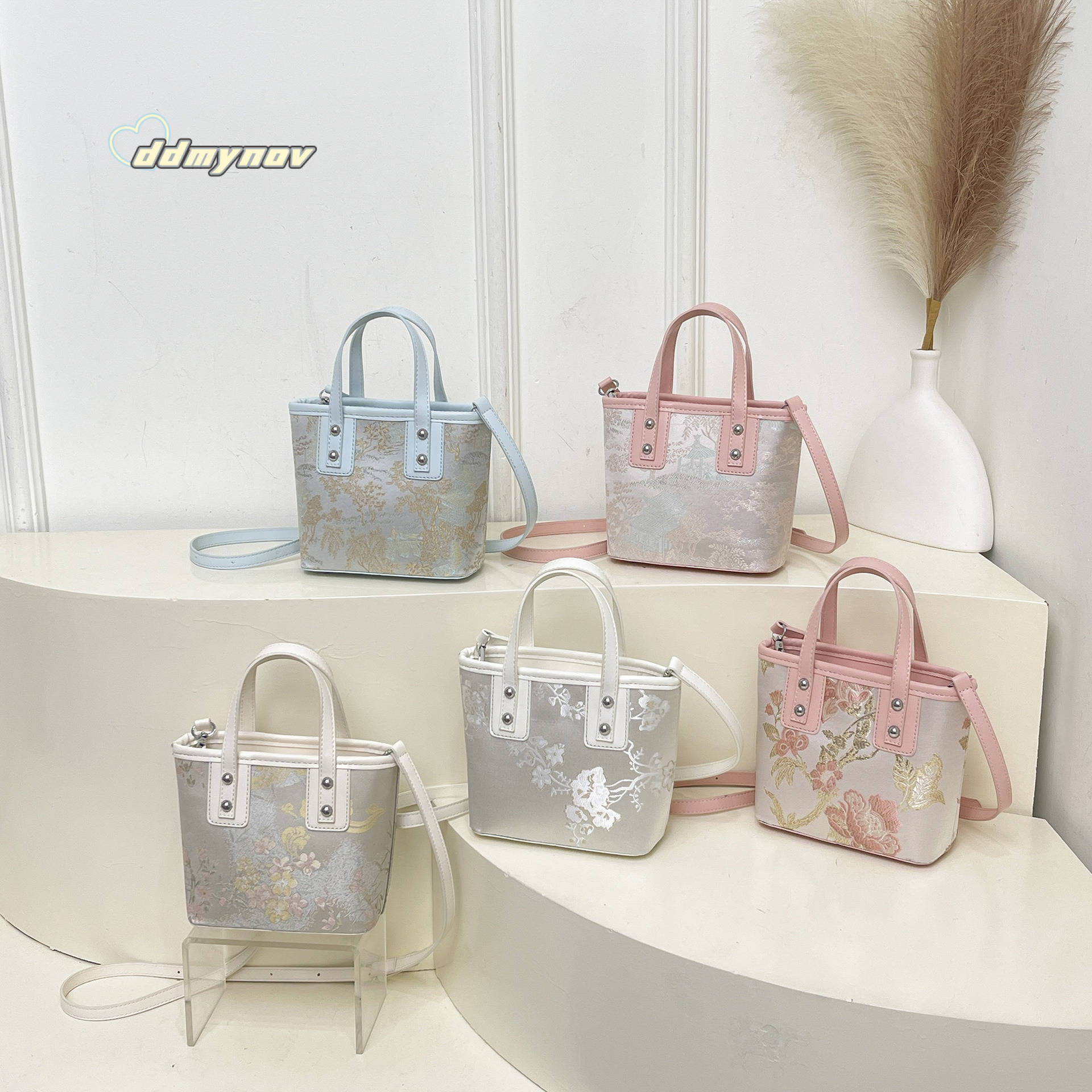 Super Popular Niche Embroidered Butterfly for Women 2025 New Trendy Versatile Crossbody Bag with Multiple Pockets Handbag ddmynov