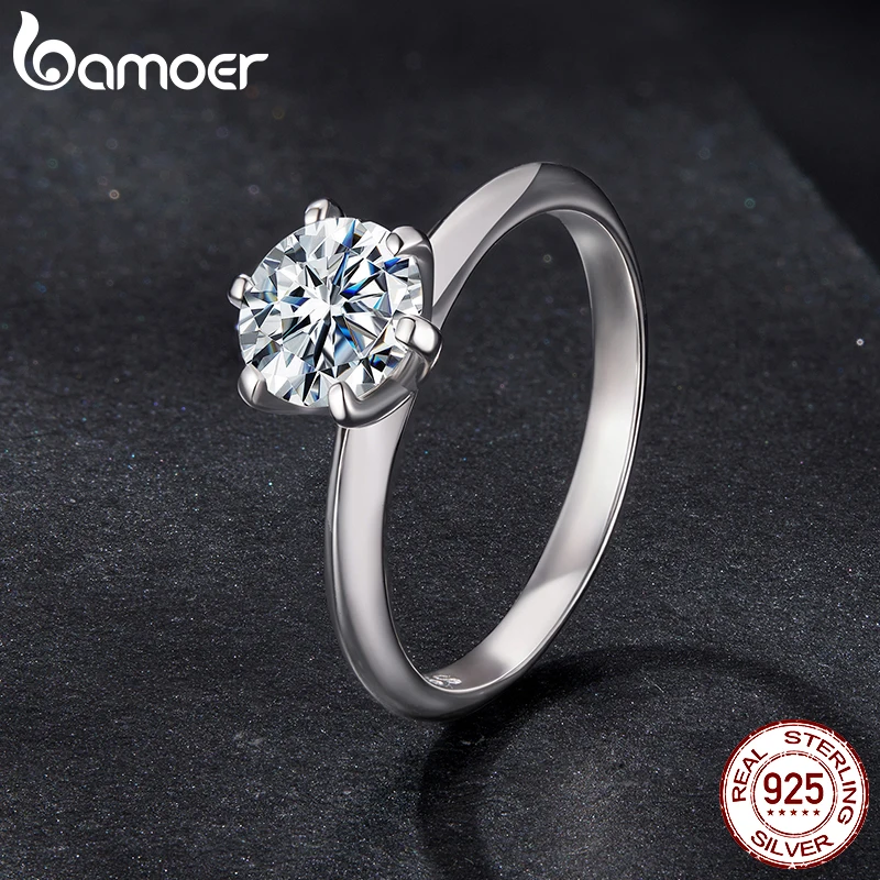 Choucong 2024 Top Sell Wedding Rings Luxury Jewelry Real 100% 925 Sterling Silver Water Drop White Moissanite Diamond Gemstones Elegant Women Bridal R